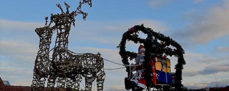 charity work 2018 adventstreffen schlitten garagendach daemmerung charity work 2018 adventstreffen schlitten garagendach daemmerung
